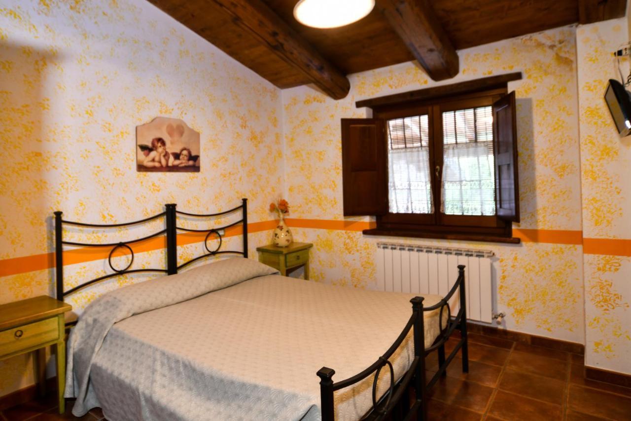 Agriturismo Valle Tezze Cascia Exterior photo